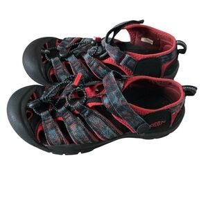 Keen multicolor outdoor hiking sandals youth size 5-6 waterproof shoes
